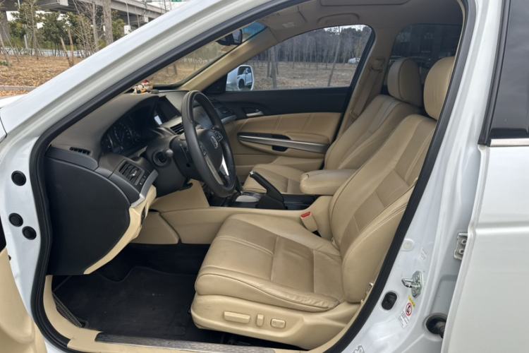 Used Honda Crosstour 2011 3.5L Prestige Edition Left Front Seat