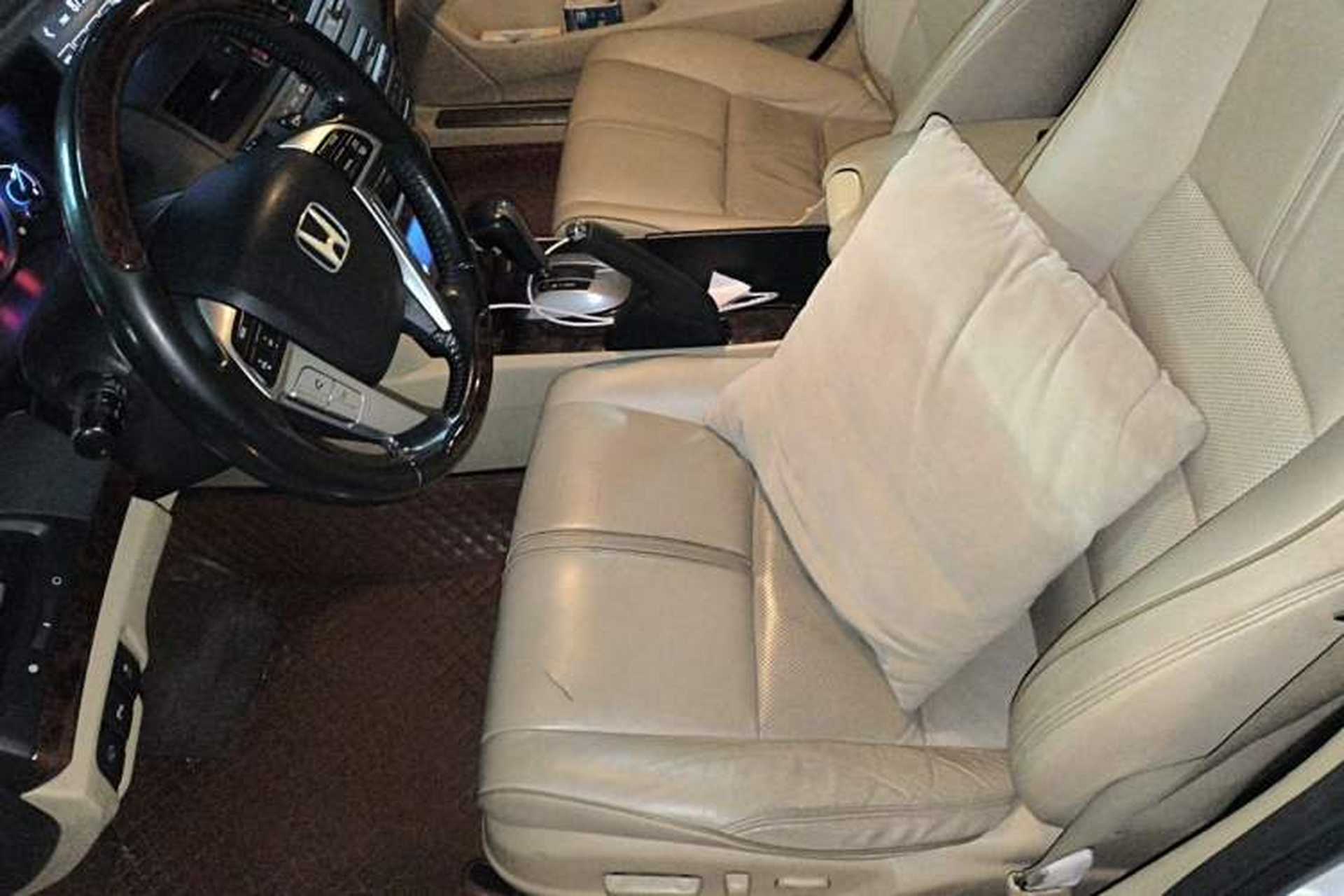 Used Honda Crosstour 2011 3.5L Prestige Edition Left Front Seat