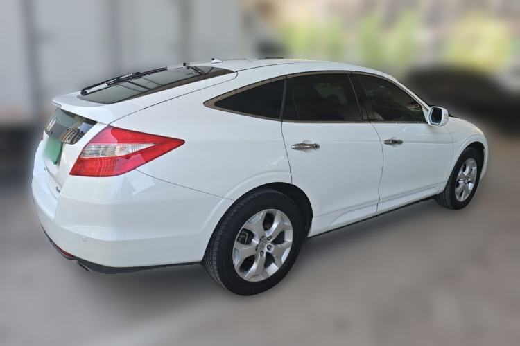 Used Honda Crosstour 2011 3.5L Prestige Edition Rear Right 45 Deg