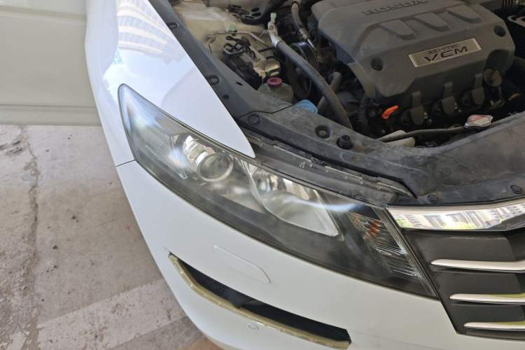 Used Honda Crosstour 2011 3.5L Prestige Edition Right Front Headlight