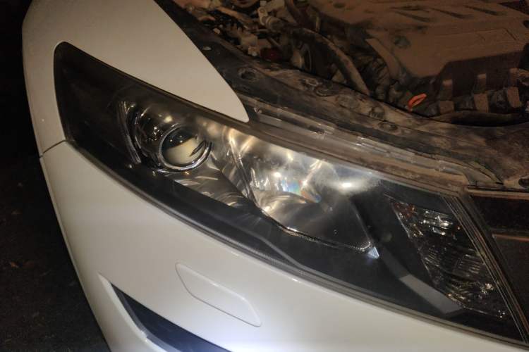 Used Honda Crosstour 2011 3.5L Prestige Edition Right Front Headlight