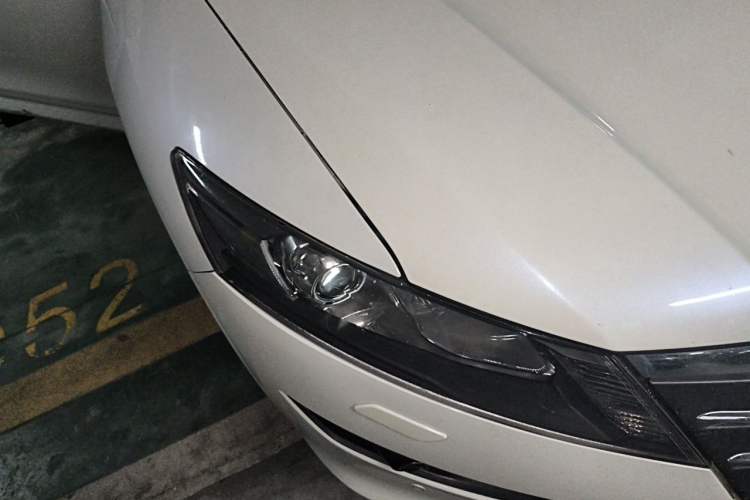 Used Honda Crosstour 2011 3.5L Prestige Edition Right Front Headlight