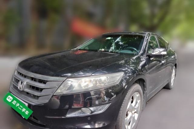 Ojetý Honda Crosstour 2012 2.4L Luxury Edition
