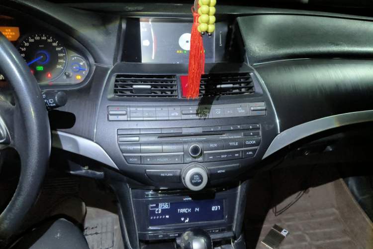 Used Honda Crosstour 2012 2.4L Luxury Edition Audio And AC Panel