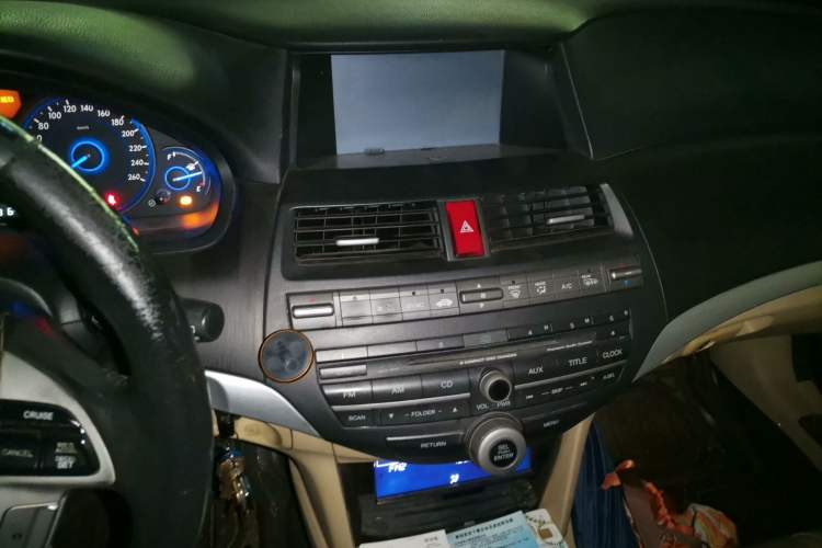 Used Honda Crosstour 2012 2.4L Luxury Edition Audio And AC Panel