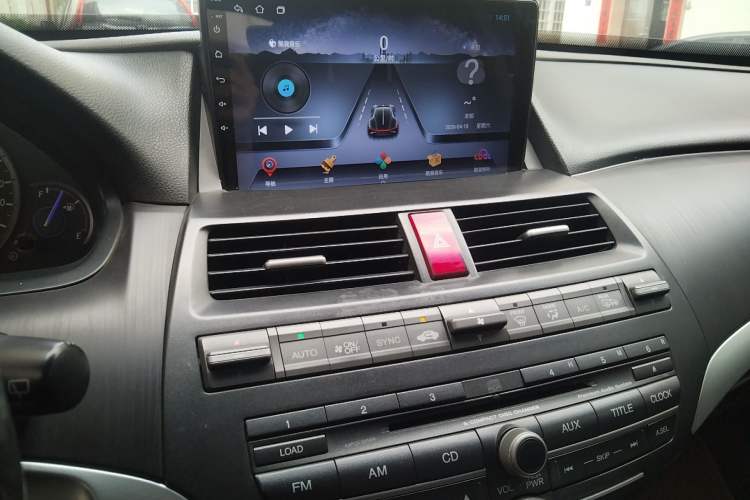 Used Honda Crosstour 2012 2.4L Luxury Edition Audio And AC Panel