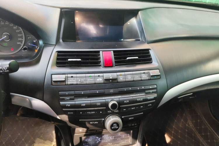 Used Honda Crosstour 2012 2.4L Luxury Edition Audio And AC Panel