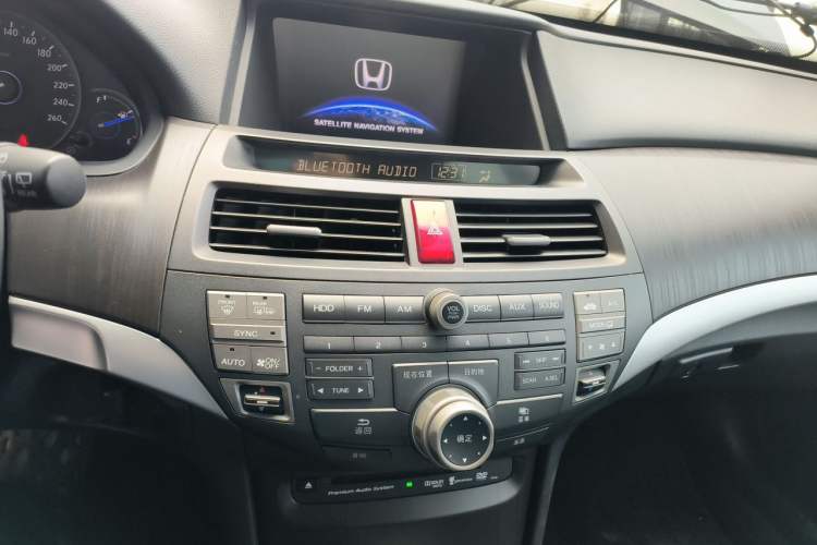 Used Honda Crosstour 2012 2.4L Prestige Edition Audio And AC Panel