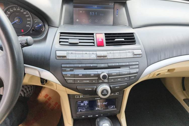 Used Honda Crosstour 2012 2.4L Luxury Edition Audio And AC Panel