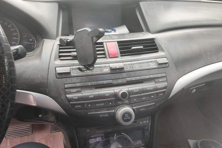 Used Honda Crosstour 2012 2.4L Luxury Edition Audio And AC Panel