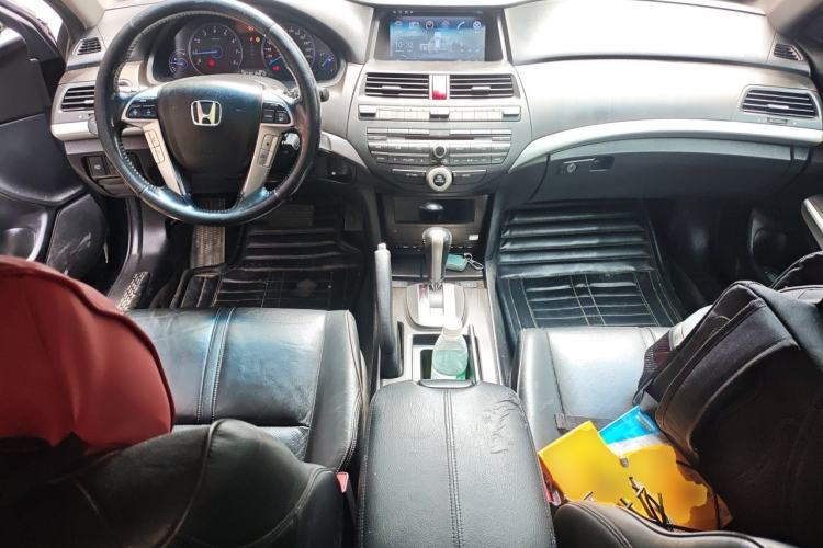 Used Honda Crosstour 2012 2.4L Luxury Edition Center Console