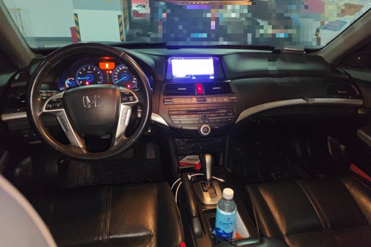 Used Honda Crosstour 2012 2.4L Luxury Edition Center Console