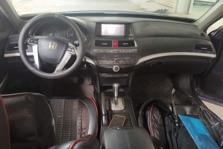 Used Honda Crosstour 2012 2.4L Luxury Edition Center Console