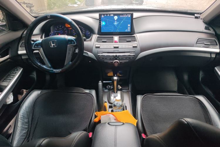 Used Honda Crosstour 2012 2.4L Luxury Edition Center Console