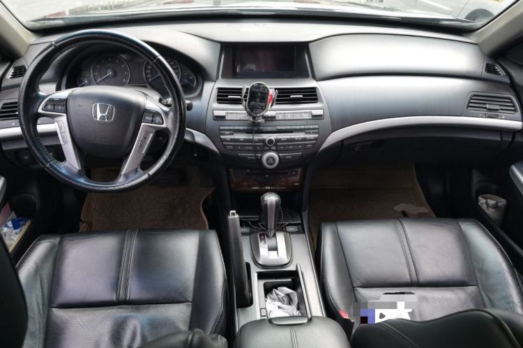 Used Honda Crosstour 2012 2.4L Prestige Edition Center Console