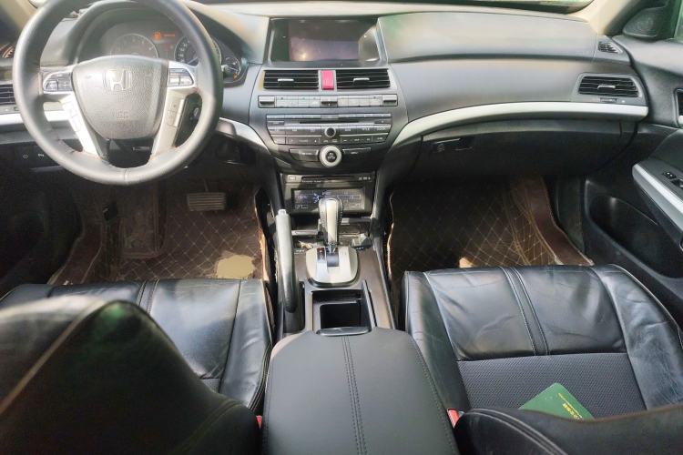 Used Honda Crosstour 2012 2.4L Luxury Edition Center Console