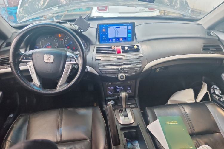Used Honda Crosstour 2012 2.4L Luxury Edition Center Console