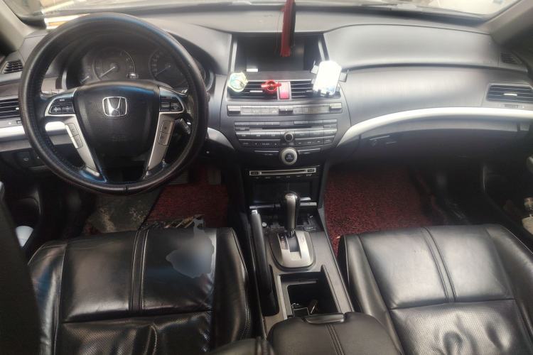 Used Honda Crosstour 2012 2.4L Luxury Edition Center Console