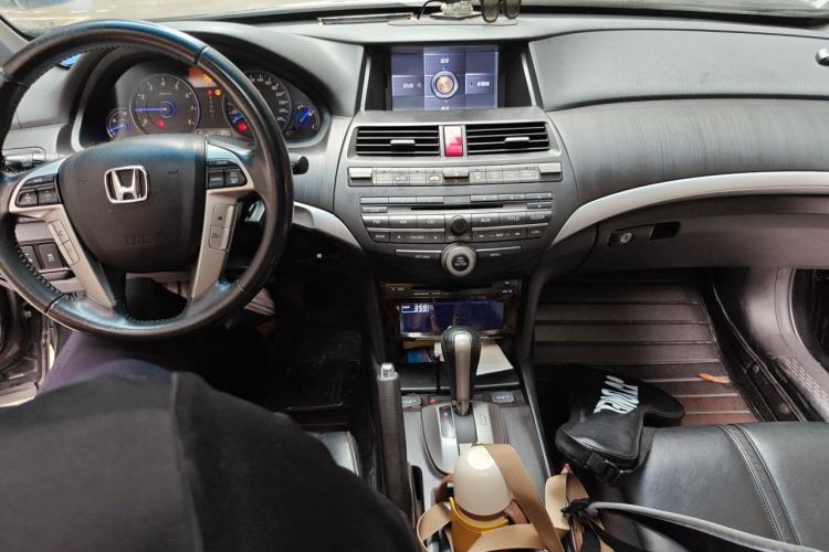 Used Honda Crosstour 2012 2.4L Prestige Edition Center Console