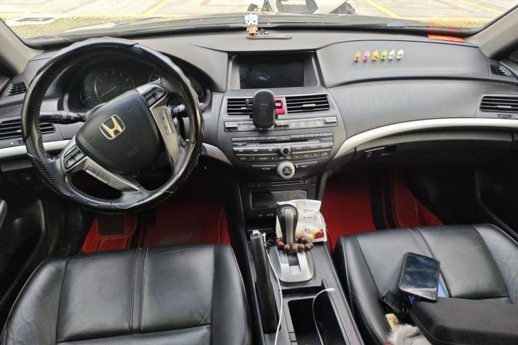 Used Honda Crosstour 2012 2.4L Luxury Edition Center Console
