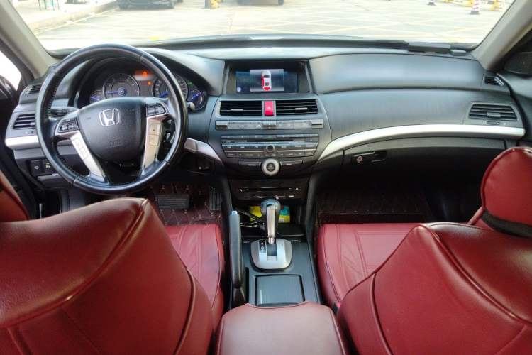 Used Honda Crosstour 2012 2.4L Luxury Edition Center Console