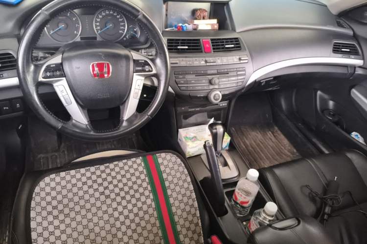Used Honda Crosstour 2012 2.4L Luxury Edition Center Console