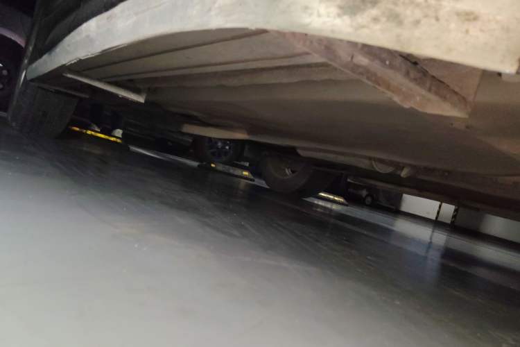 Used Honda Crosstour 2012 2.4L Luxury Edition Chassis Front Right