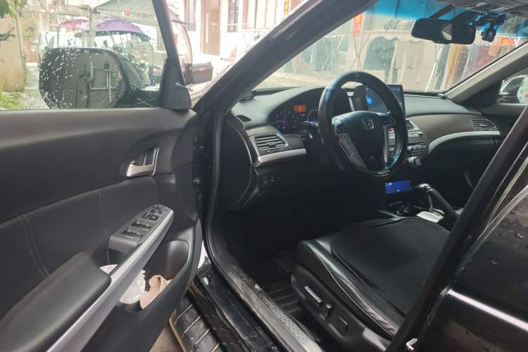Used Honda Crosstour 2012 2.4L Luxury Edition Driver Seat