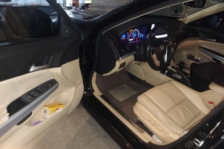 Used Honda Crosstour 2012 2.4L Luxury Edition Driver Seat