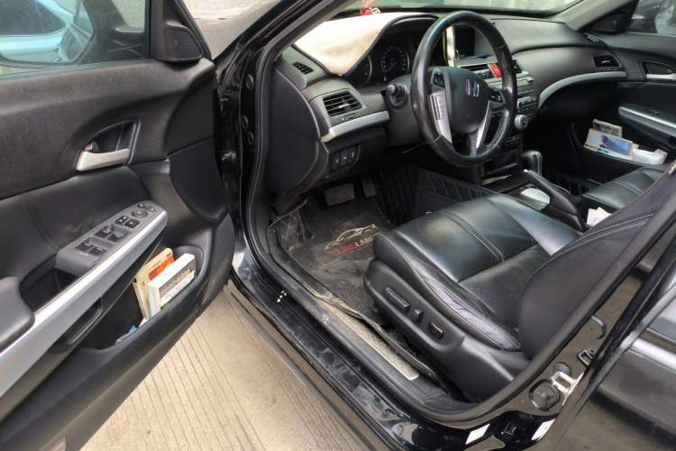 Used Honda Crosstour 2012 2.4L Luxury Edition Driver Seat