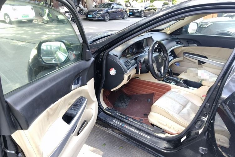 Used Honda Crosstour 2012 2.4L Luxury Edition Driver Seat