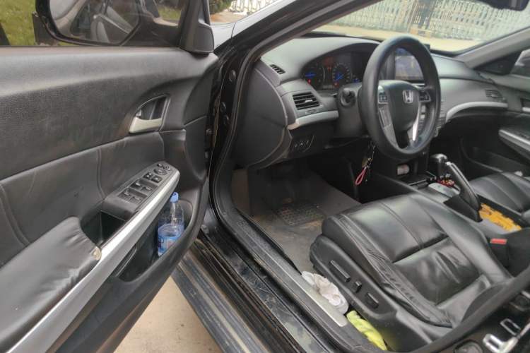 Used Honda Crosstour 2012 2.4L Luxury Edition Driver Seat
