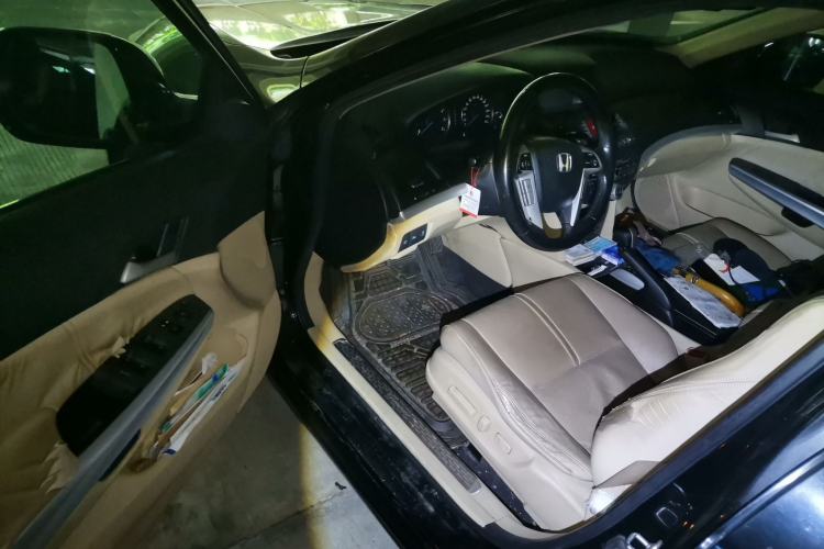 Used Honda Crosstour 2012 2.4L Luxury Edition Driver Seat