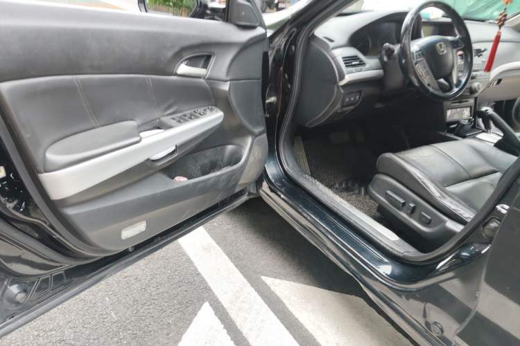 Used Honda Crosstour 2012 2.4L Prestige Edition Driver Seat