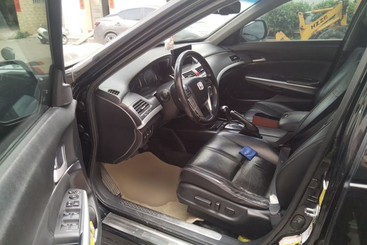 Used Honda Crosstour 2012 2.4L Luxury Edition Driver Seat