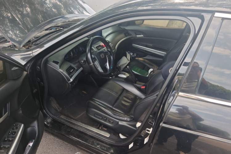 Used Honda Crosstour 2012 2.4L Luxury Edition Driver Seat