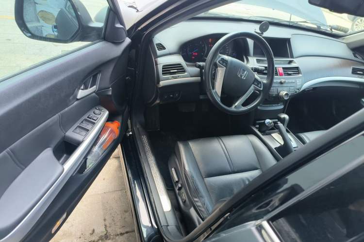 Used Honda Crosstour 2012 2.4L Prestige Edition Driver Seat