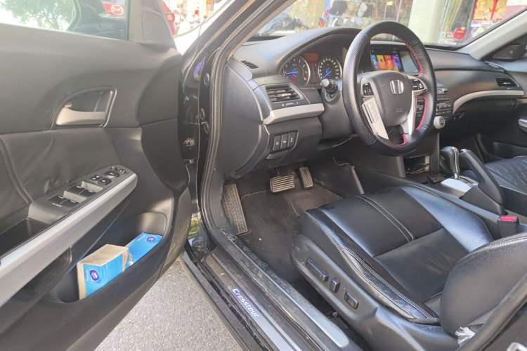 Used Honda Crosstour 2012 2.4L Luxury Edition Driver Seat
