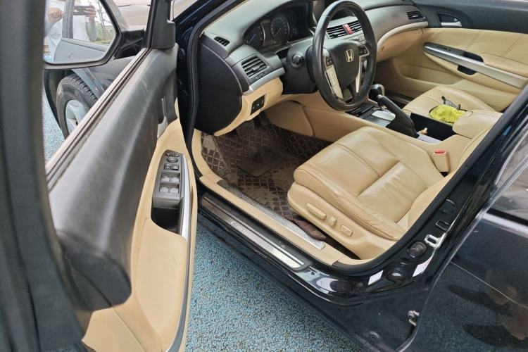 Used Honda Crosstour 2012 2.4L Luxury Edition Driver Seat
