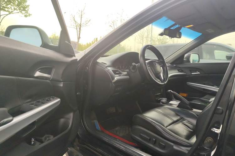 Used Honda Crosstour 2012 2.4L Luxury Edition Driver Seat