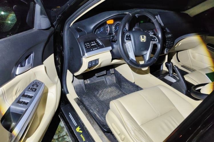 Used Honda Crosstour 2012 2.4L Luxury Edition Driver Seat