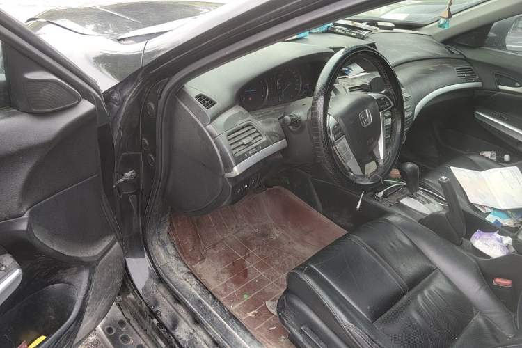 Used Honda Crosstour 2012 2.4L Luxury Edition Driver Seat