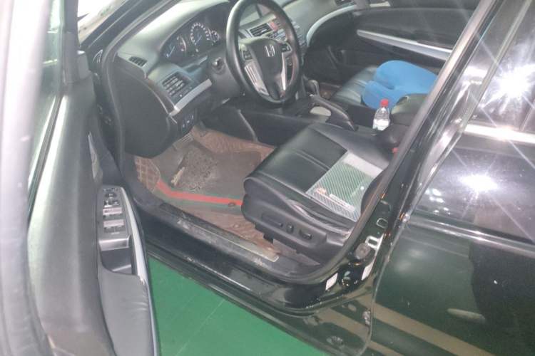 Used Honda Crosstour 2012 2.4L Luxury Edition Driver Seat