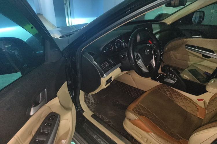 Used Honda Crosstour 2012 2.4L Luxury Edition Driver Seat