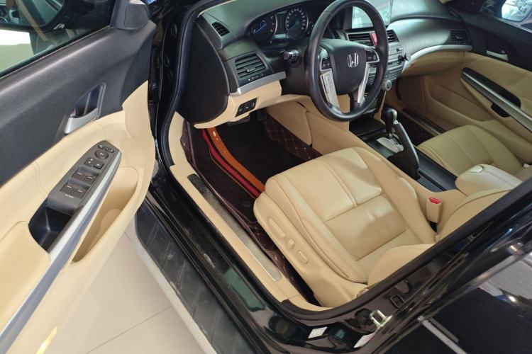 Used Honda Crosstour 2012 2.4L Luxury Edition Driver Seat
