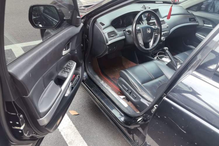 Used Honda Crosstour 2012 2.4L Luxury Edition Driver Seat