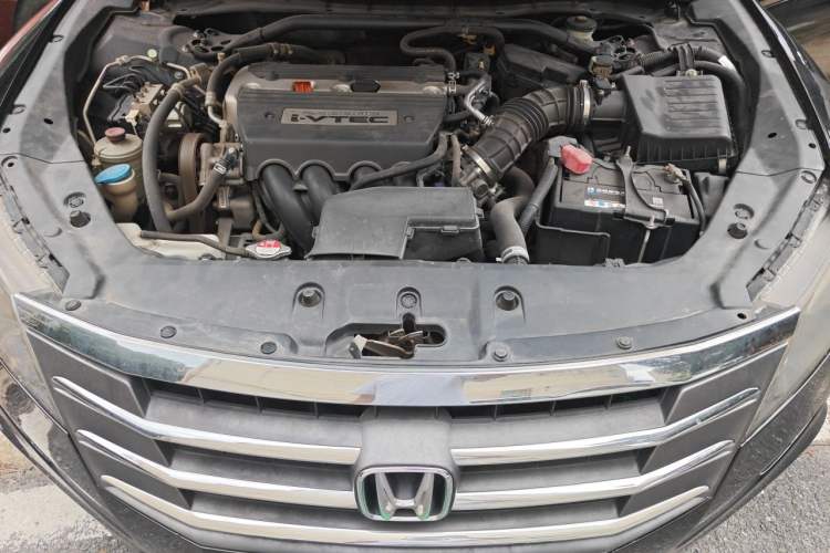 Used Honda Crosstour 2012 2.4L Luxury Edition Engine Bay