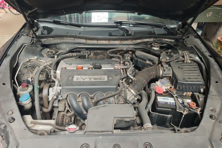 Used Honda Crosstour 2012 2.4L Luxury Edition Engine Bay