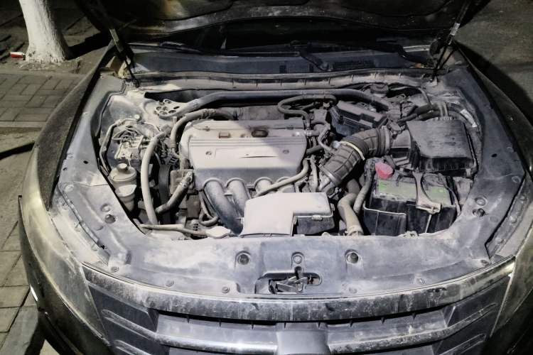 Used Honda Crosstour 2012 2.4L Luxury Edition Engine Bay