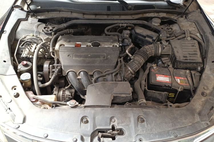 Used Honda Crosstour 2012 2.4L Luxury Edition Engine Bay